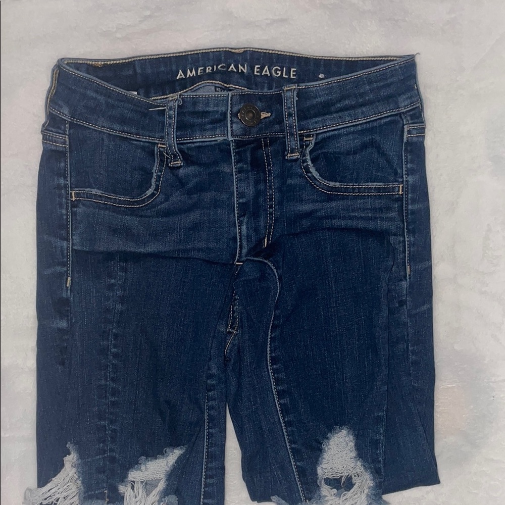 American Eagle Outfitters Women's Blue Distressed Jeans